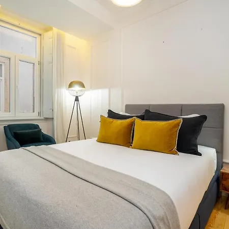 Whome Luxury Stay In Prime Location W/ Ac, Lift & Private Patio Lisbon Exterior photo